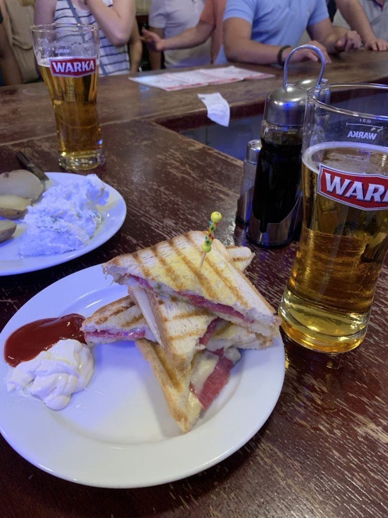 Pijalnia Wódki i Piwa - Vodka und Bier in Krakau Pijalnia Wódki i Piwa - Vodka und Bier in Krakau
